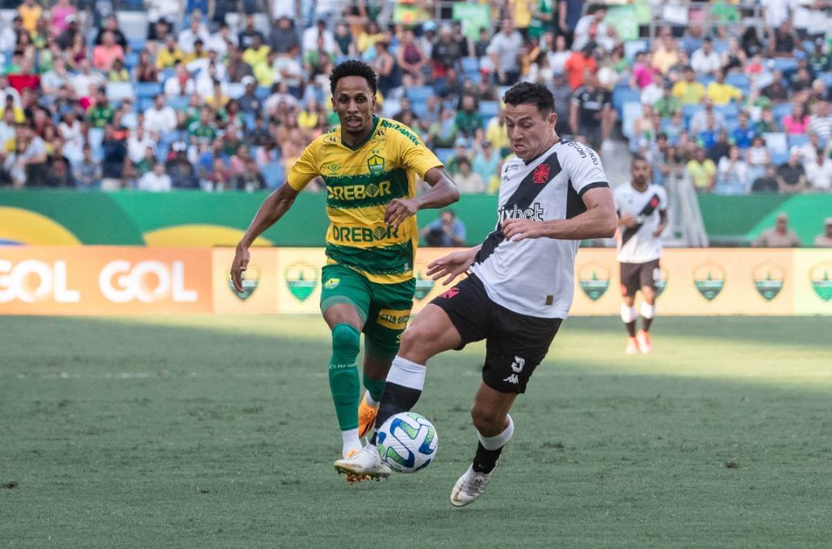 Sebastian em ação pelo Vasco contra o Cuiabá
