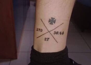 Vascaíno fez tatuagem em homenagem a Serginho
