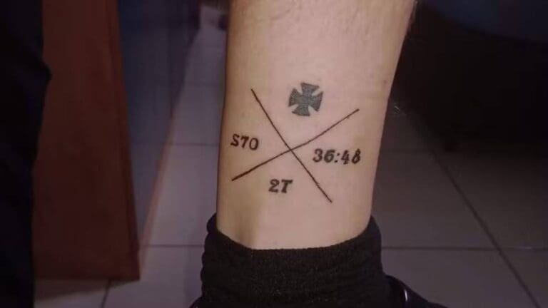 Vascaíno fez tatuagem em homenagem a Serginho