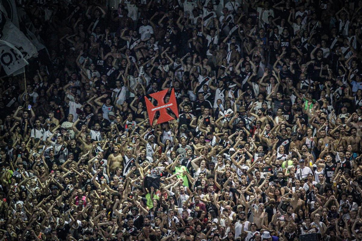 Festa da torcida do Vasco contra o Boavista