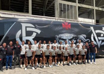 Elenco Sub-19 do Vasco embarca para a Copa Atlântico
