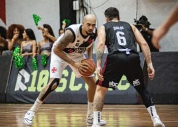 Vasco x Flamengo em duelo pelo NBB