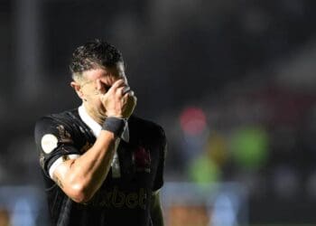 Vegetti em Vasco x Internacional