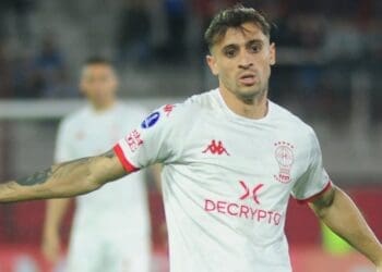 Walter Mazzantti joga no Huracán, da Argentina