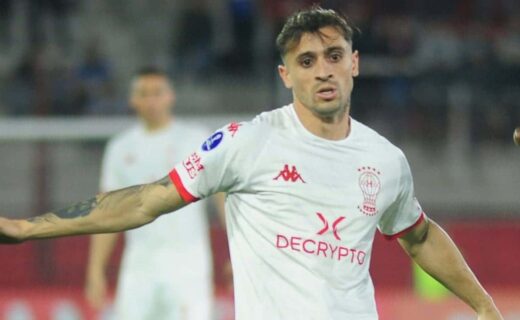 Walter Mazzantti joga no Huracán, da Argentina