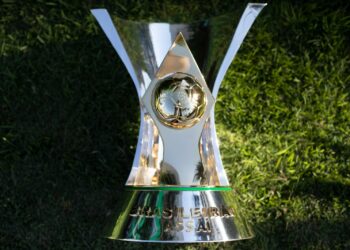 Troféu da Copa do Brasil 2023 em destaque.